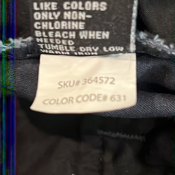 Men’s RSQ Longer Navy Chino Shorts - Picture 6 of 8